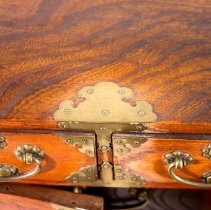 Oriental chest with 4 drawers - Top/front, close up